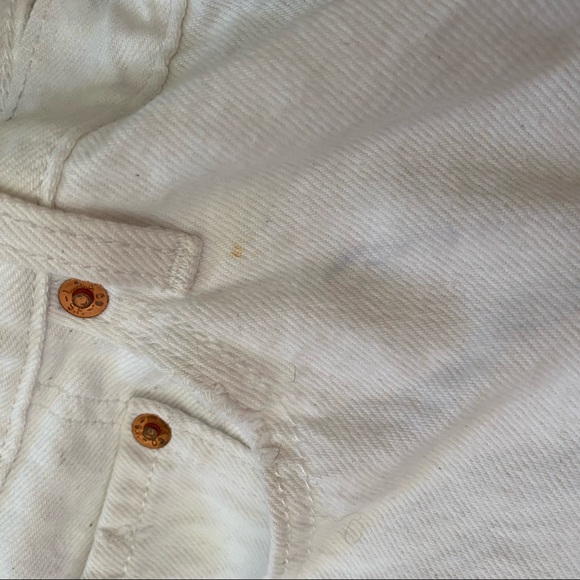White Levi 501 Shorts - Picture 5 of 6